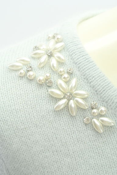 LAISSE PASSE（レッセパッセ）の古着「花モチーフパールニットトップス（ニット）」大画像４へ