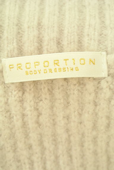 PROPORTION BODY DRESSING（プロポーションボディ ドレッシング）の古着「パール付きタートルニット膝丈ワンピース（ワンピース・チュニック）」大画像６へ