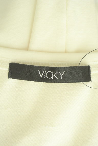 VICKY（ビッキー）の古着「ビジュー＆パール付きロゴTシャツ（Ｔシャツ）」大画像６へ