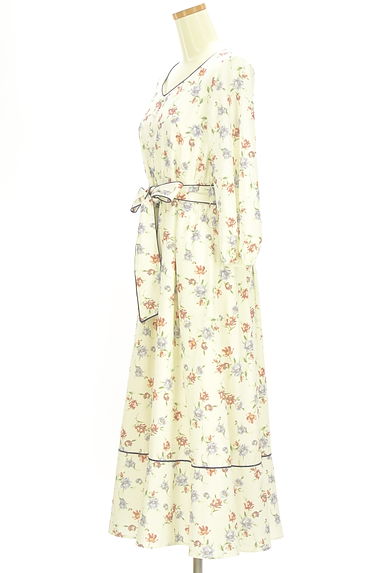 JILL by JILLSTUART（ジルバイジルスチュアート）の古着「ベルト付き花柄パイピングロングワンピース（ワンピース・チュニック）」大画像３へ