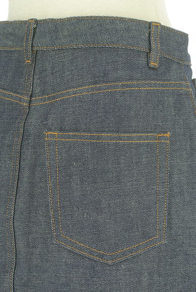 A.P.C.（アーペーセー）の古着「ノンウォッシュ膝丈デニムスカート（スカート）」大画像５へ