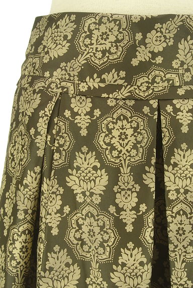 BURBERRY BLACK LABEL（バーバリーブラックレーベル）の古着「ダマスク柄膝丈タックスカート（スカート）」大画像４へ
