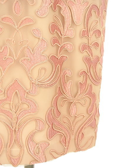 GRACE CONTINENTAL（グレースコンチネンタル）の古着「刺繍チュール膝丈ワンピース（ワンピース・チュニック）」大画像５へ
