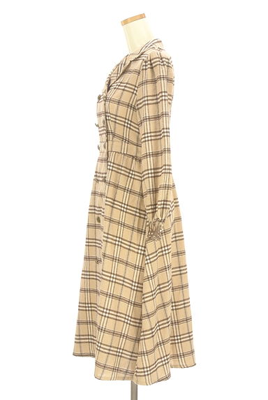 axes femme（アクシーズファム）の古着「チェック柄トレンチ風起毛シャツワンピース（ワンピース・チュニック）」大画像３へ