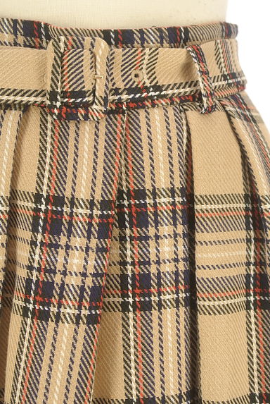 JILL by JILLSTUART（ジルバイジルスチュアート）の古着「ベルト付きチェック柄膝丈タックスカート（スカート）」大画像４へ