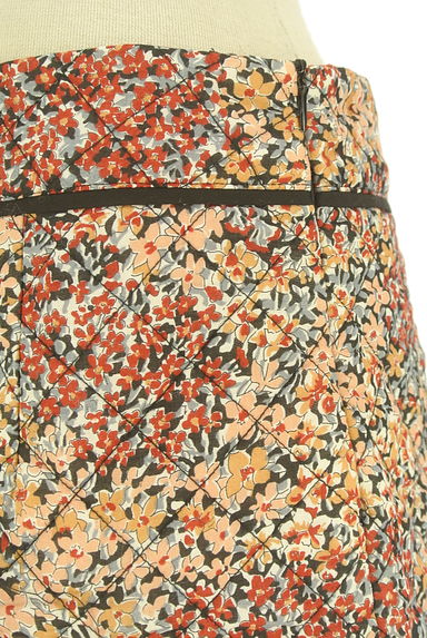 Comptoir des Cotonniers（コントワーデコトニエ）の古着「花柄キルティングミニスカート（ミニスカート）」大画像４へ