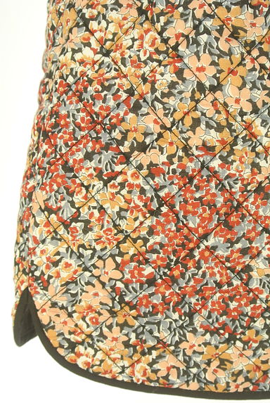 Comptoir des Cotonniers（コントワーデコトニエ）の古着「花柄キルティングミニスカート（ミニスカート）」大画像５へ