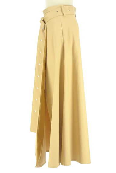 CINOH（チノ）の古着「ベルト付きタックロングスカート（ロングスカート・マキシスカート）」大画像３へ