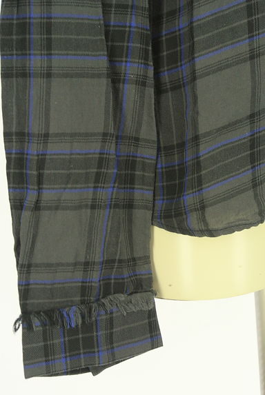 Comptoir des Cotonniers（コントワーデコトニエ）の古着「チェック柄フリンジシャツ（カジュアルシャツ）」大画像５へ