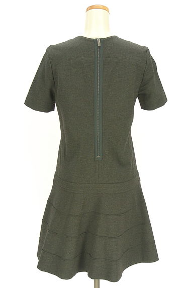Comptoir des Cotonniers（コントワーデコトニエ）の古着「Vネックストレッチ膝上フレアワンピース（ワンピース・チュニック）」大画像２へ