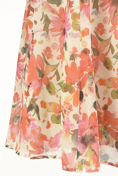 TOCCA（トッカ）の古着「膝丈花柄シフォンスカート（スカート）」大画像５へ
