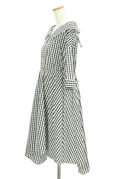 PROPORTION BODY DRESSING（プロポーションボディ ドレッシング）の古着「オフショルダー膝下ワンピース（ワンピース・チュニック）」大画像３へ