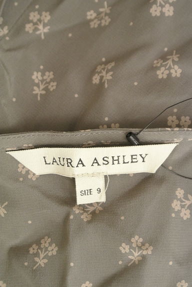 Laura Ashley（ローラアシュレイ）の古着「花柄カシュクールカットソー（ブラウス）」大画像６へ