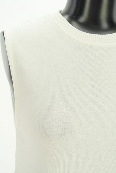 M-premier（エムプルミエ）の古着「接触冷感ノースリニットトップス（ニット）」大画像４へ