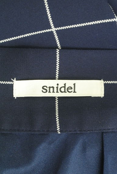 Snidel（スナイデル）の古着「グラフチェック柄ミモレパンツ（パンツ）」大画像６へ
