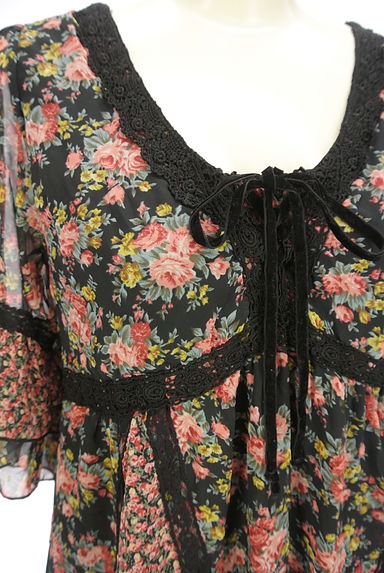 axes femme（アクシーズファム）の古着「６分袖小花柄シフォンチュニック（ワンピース・チュニック）」大画像４へ