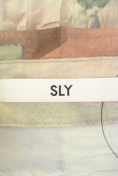 SLY（スライ）の古着「シワ加工柄シャツ（ブラウス）」大画像６へ