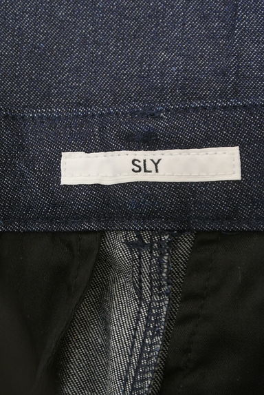 SLY（スライ）の古着「センタープレスストレートデニムパンツ（デニムパンツ）」大画像６へ