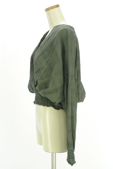 BEARDSLEY（ビアズリー）の古着「チェック柄カシュクールボリュームトップス（カットソー・プルオーバー）」大画像３へ