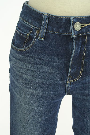 AZUL BY MOUSSY（アズールバイマウジー）の古着「ウォッシュド加工スキニーデニムパンツ（デニムパンツ）」大画像４へ