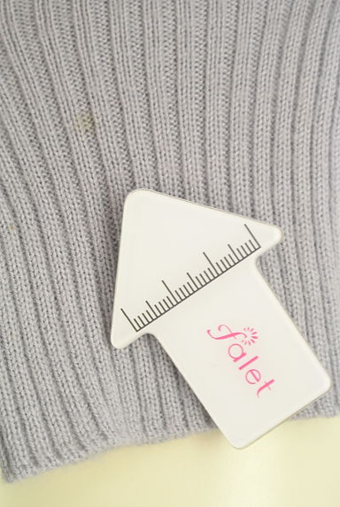 MISCH MASCH（ミッシュマッシュ）の古着「パール付きモックネックリブニット（ニット）」大画像５へ