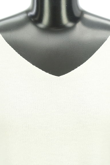 Aga（アーガ）の古着「Vネックニットトップス（ニット）」大画像４へ