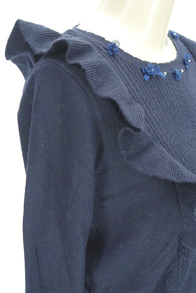 axes femme（アクシーズファム）の古着「花モチーフ付きフリルニットトップス（ニット）」大画像５へ
