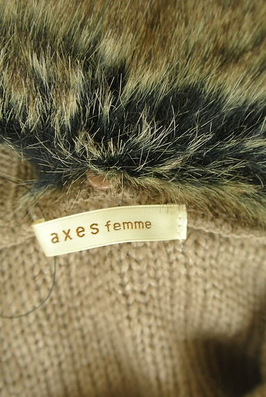 axes femme（アクシーズファム）の古着「ファー襟ケーブルニットカーディガン（カーディガン・ボレロ）」大画像６へ