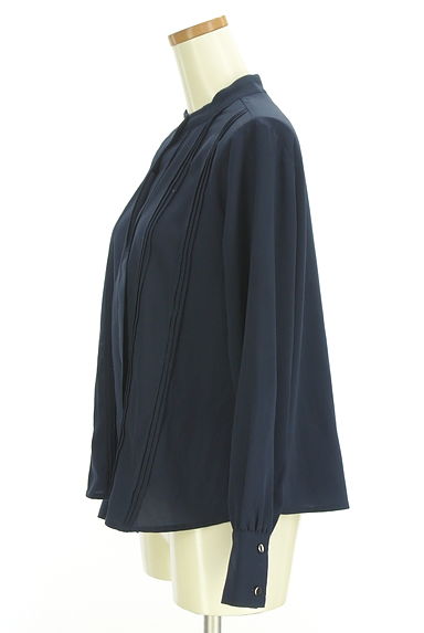N.Natural Beauty Basic*（エヌ ナチュラルビューティーベーシック）の古着「バンドカラーピンタックブラウス（カットソー・プルオーバー）」大画像３へ