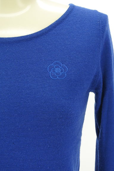 CLATHAS（クレイサス）の古着「ワンポイント刺繍ニットトップス（ニット）」大画像４へ