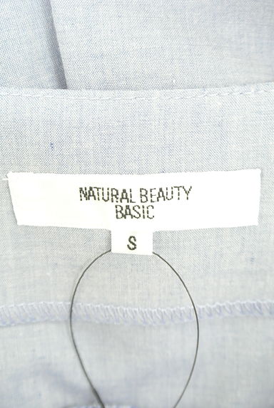 NATURAL BEAUTY BASIC（ナチュラルビューティベーシック）の古着「フレアスリーブシャンブレーキーネックカットソー（カットソー・プルオーバー）」大画像６へ
