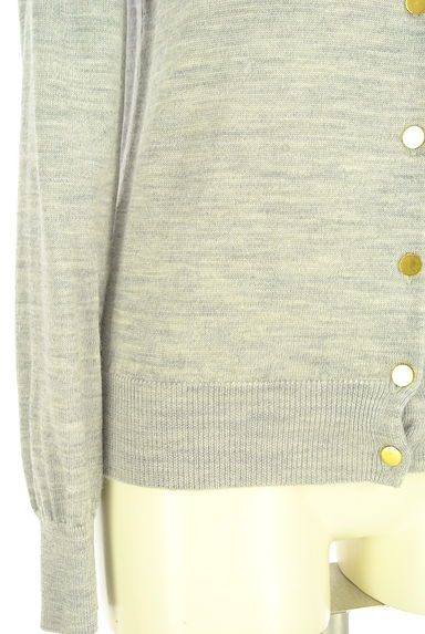 NATURAL BEAUTY BASIC（ナチュラルビューティベーシック）の古着「ゴールドボタンニットカーディガン（カーディガン・ボレロ）」大画像５へ