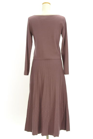 PROPORTION BODY DRESSING（プロポーションボディ ドレッシング）の古着「プリーツニットセットアップ（セットアップ（ジャケット＋スカート））」大画像２へ