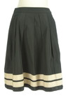 TO BE CHIC（トゥービーシック）の古着「スカート」後ろ