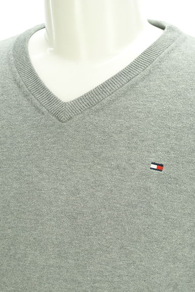 TOMMY HILFIGER（トミーヒルフィガー）の古着「ワンポイント刺繍ニットトップス（ニット）」大画像４へ