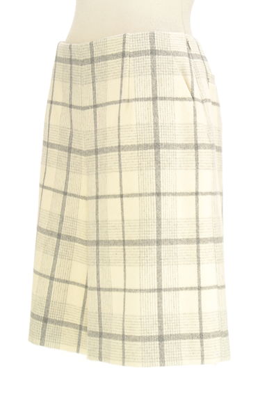 NATURAL BEAUTY BASIC（ナチュラルビューティベーシック）の古着「チェック柄ショートパンツ（ショートパンツ・ハーフパンツ）」大画像３へ