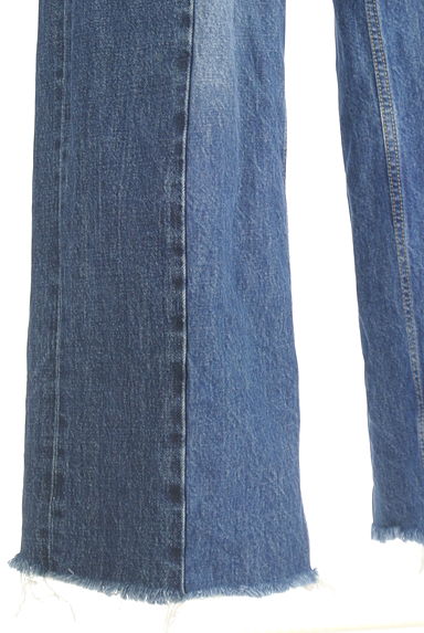AZUL BY MOUSSY（アズールバイマウジー）の古着「バイカラーデニムパンツ（デニムパンツ）」大画像５へ