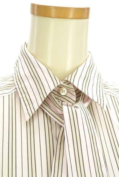 BURBERRY BLUE LABEL（バーバリーブルーレーベル）の古着「ボウタイ付きマルチストライプブラウス（ブラウス）」大画像５へ