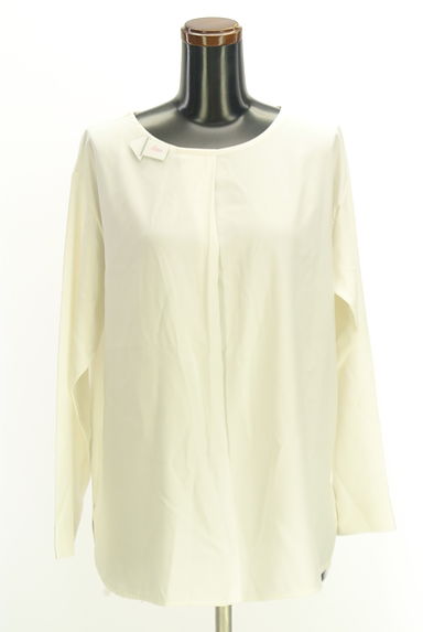 AZUL BY MOUSSY（アズールバイマウジー）の古着「フロントタック微光沢カットソー（カットソー・プルオーバー）」大画像４へ