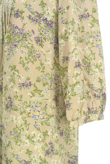 Te chichi（テチチ）の古着「８分袖花柄膝上ワンピース（ワンピース・チュニック）」大画像５へ