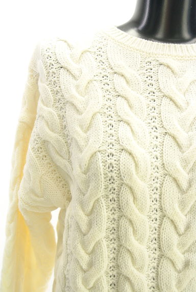 NATURAL BEAUTY BASIC（ナチュラルビューティベーシック）の古着「ケーブル編みニット（ニット）」大画像４へ
