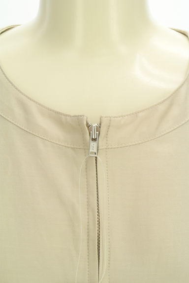NATURAL BEAUTY BASIC（ナチュラルビューティベーシック）の古着「ジップアップノーカラージャケット（ブルゾン・スタジャン）」大画像４へ