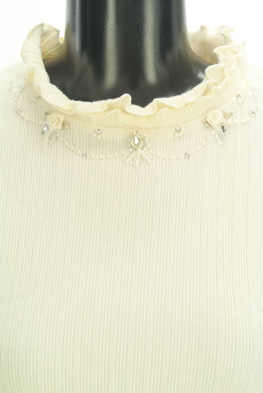 axes femme（アクシーズファム）の古着「パール刺繍メロウフリルリブカットソー（カットソー・プルオーバー）」大画像４へ