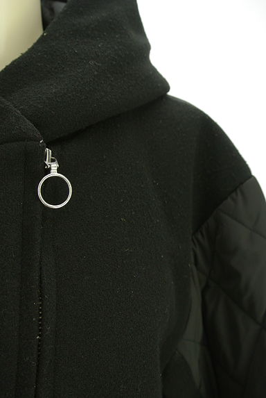 AZUL BY MOUSSY（アズールバイマウジー）の古着「異素材切替キルティングコート（コート）」大画像４へ