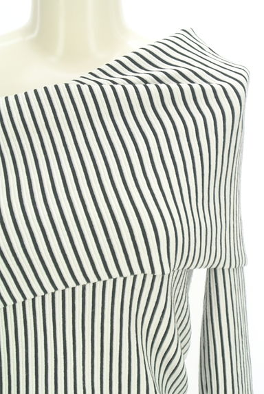 rienda（リエンダ）の古着「アシメオフショルニット（ニット）」大画像４へ