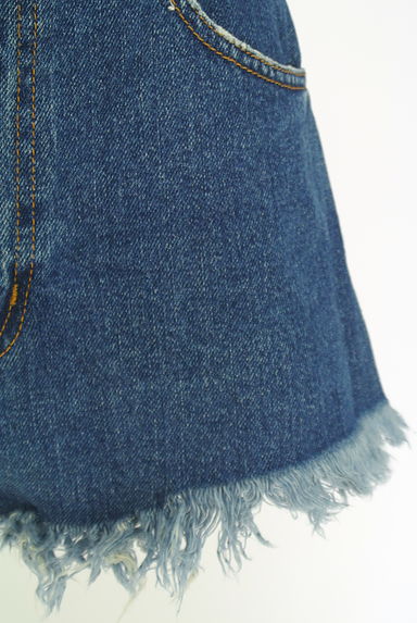 MOUSSY（マウジー）の古着「フリンジデニムショーパン（ショートパンツ・ハーフパンツ）」大画像５へ