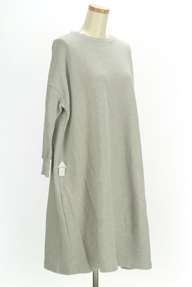 URBAN RESEARCH DOORS（アーバンリサーチドアーズ）の古着「ワイドフレアスウェットワンピース（ワンピース・チュニック）」大画像４へ