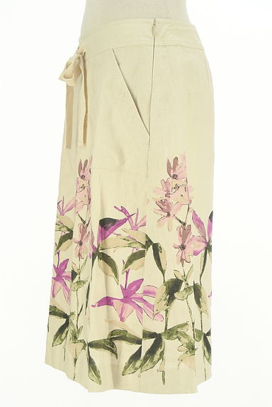 Laura Ashley（ローラアシュレイ）の古着「花柄ミディスカート（スカート）」大画像３へ