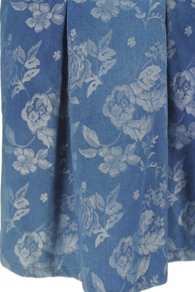 Laura Ashley（ローラアシュレイ）の古着「膝丈バラ柄プリーツデニムスカート（スカート）」大画像５へ
