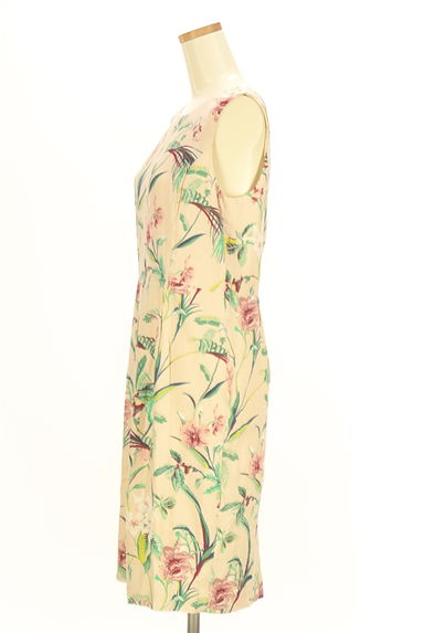 Laura Ashley（ローラアシュレイ）の古着「花柄膝丈ワンピース（ワンピース・チュニック）」大画像３へ